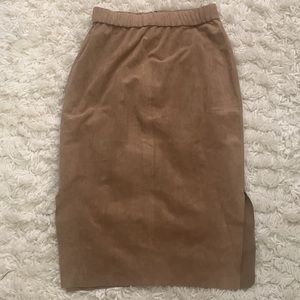 Aritzia Wilfred Free Faux Suede Skirt